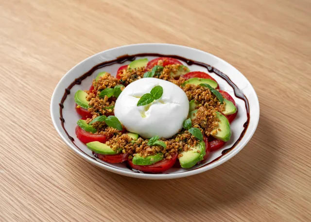 Burrata Caprese