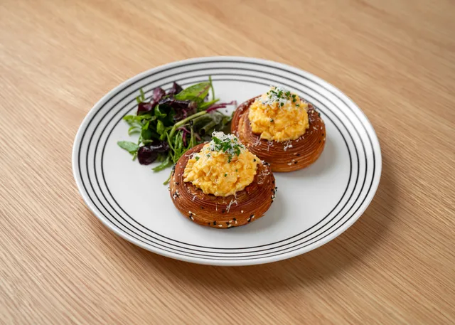 Spiced Tomato & Egg Croissant Cups